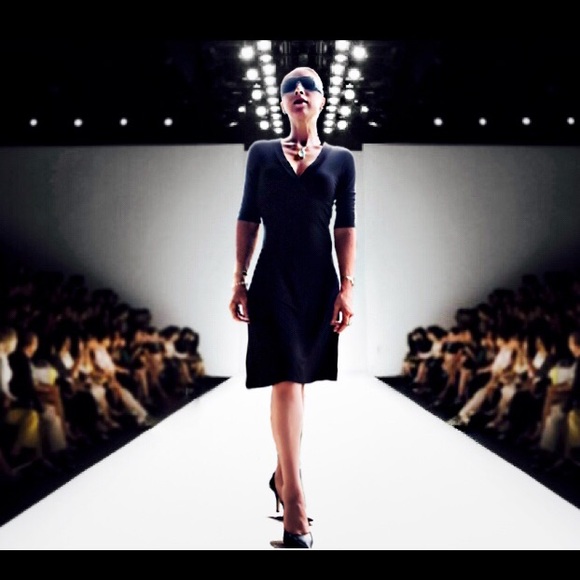 💋 3/$40 BCBG 3/4 Sleeve|Midi LBD - Picture 7 of 8